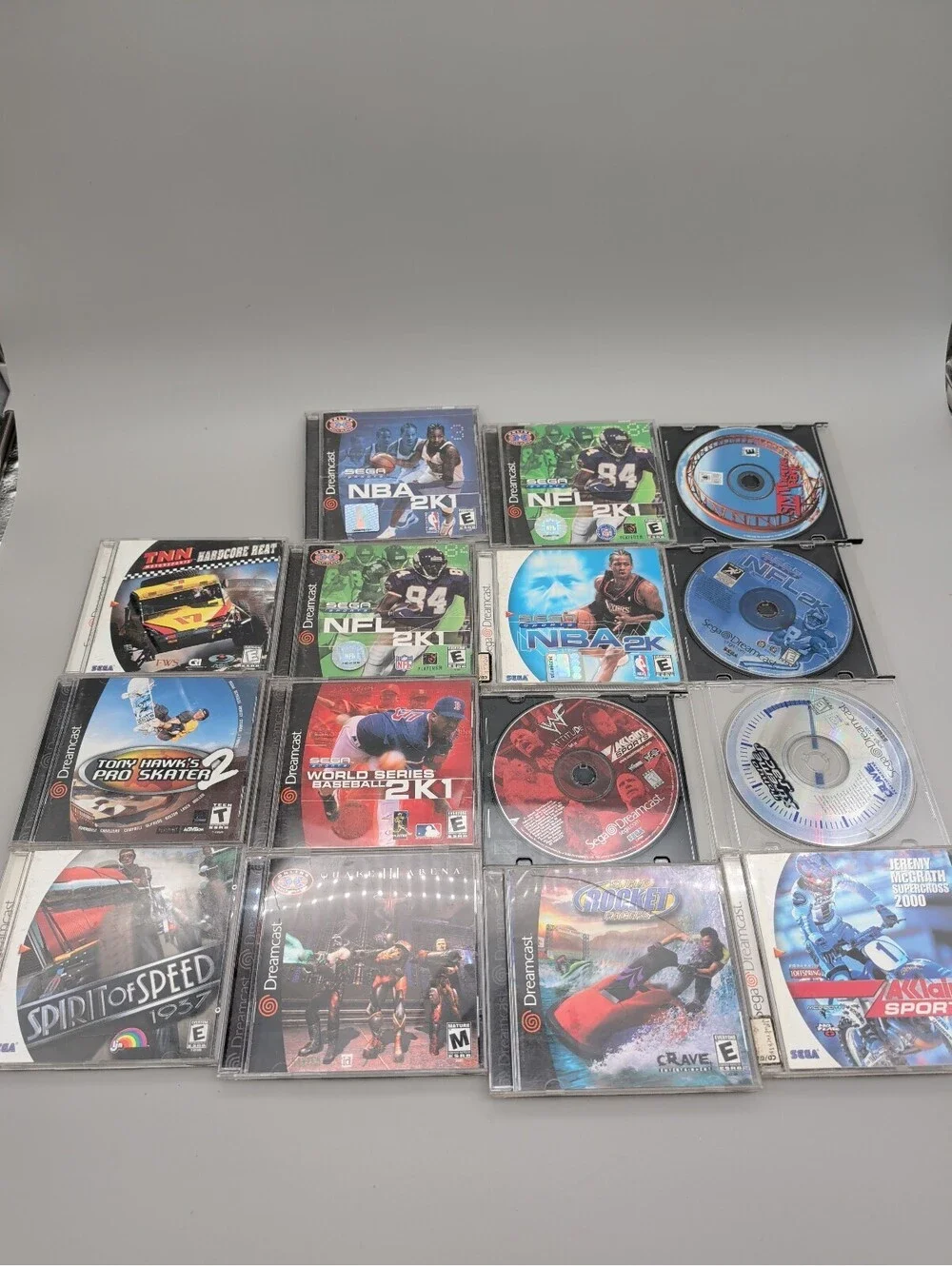 Sega Dreamcast Game Lot - NBA 2K1, NFL 2K1, Tony Hawk's Pro Skater 2, Spirit of